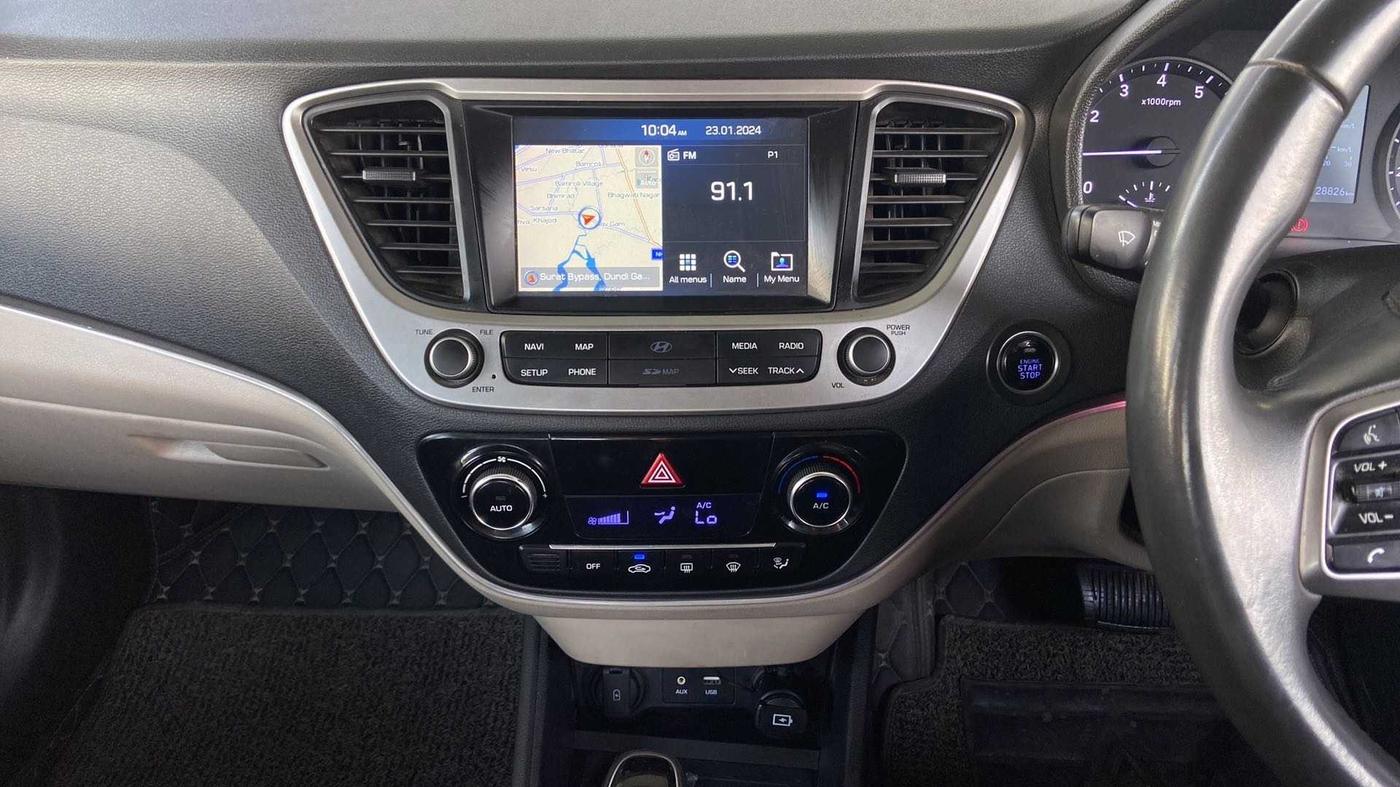 2019 Hyundai Verna 1.6 VTVT SX + AT, Petrol, Automatic, 30,113 km, Air Conditioner