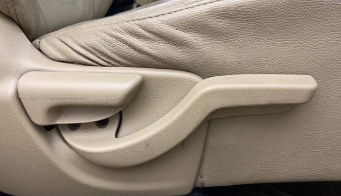 2015 Honda Brio S MT, Petrol, Manual, 67,905 km, Driver Side Adjustment Panel