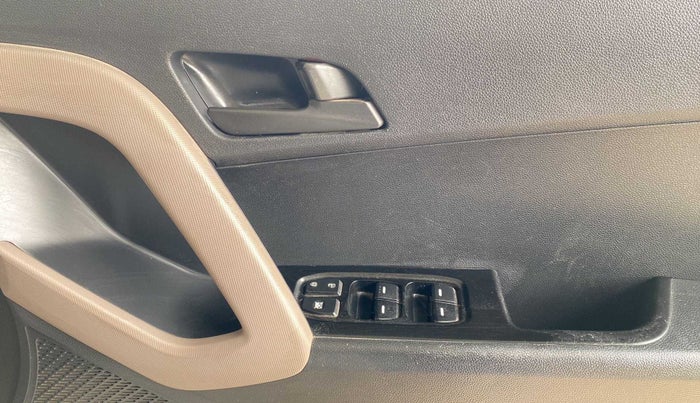 2016 Hyundai Creta BASE 1.4 DIESEL, Diesel, Manual, 79,722 km, Driver Side Door Panels Control