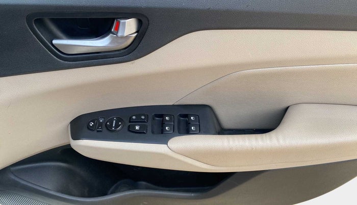 2020 Hyundai Verna SX (O) 1.5 CRDI AT, Diesel, Automatic, 58,717 km, Driver Side Door Panels Control