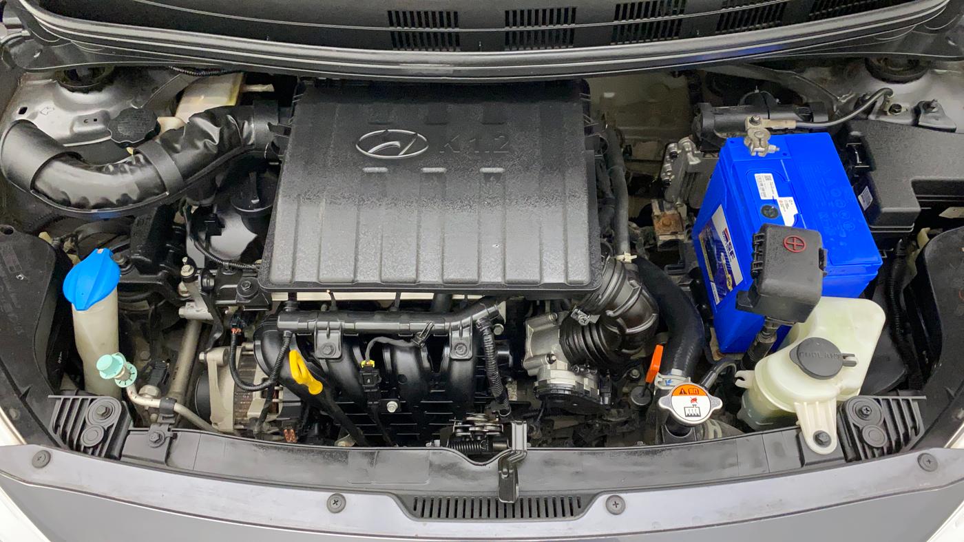 2015 Hyundai Grand i10 ASTA AT 1.2 KAPPA VTVT, Petrol, Automatic, 30,800 km, Open Bonet
