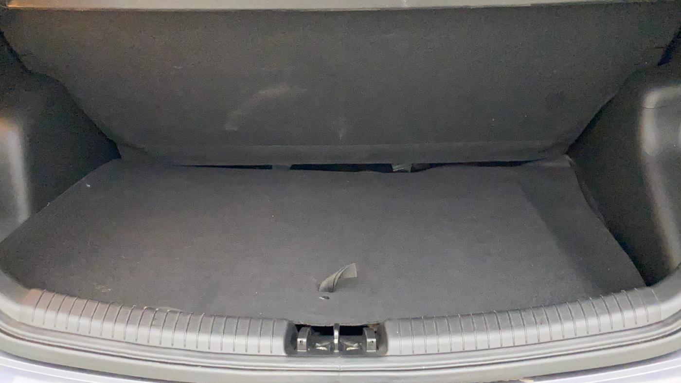 2015 Hyundai Grand i10 ASTA AT 1.2 KAPPA VTVT, Petrol, Automatic, 30,800 km, Boot Inside