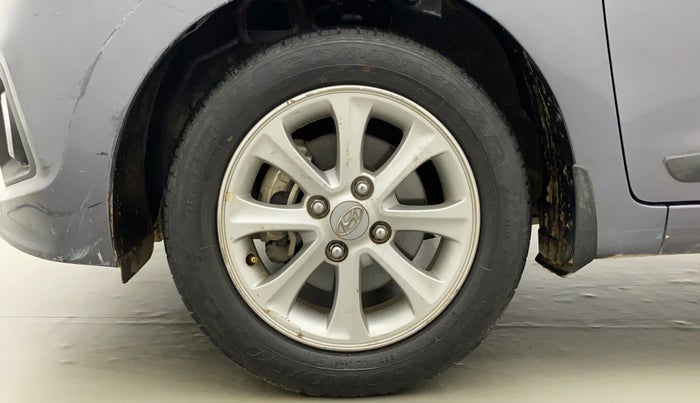 2015 Hyundai Grand i10 ASTA AT 1.2 KAPPA VTVT, Petrol, Automatic, 30,800 km, Left Front Wheel