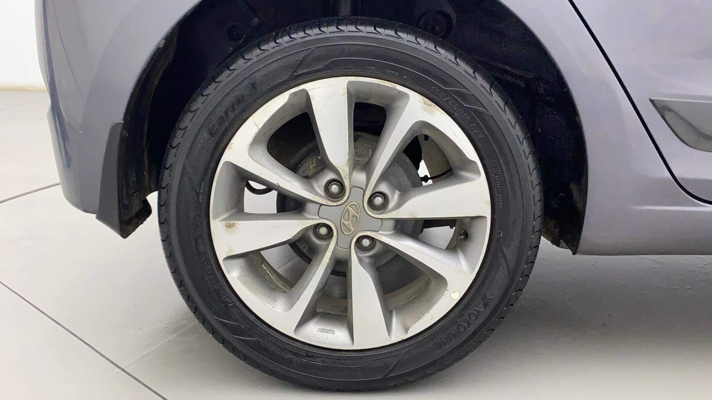 2016 Hyundai Elite i20 ASTA 1.2 (O), Petrol, Manual, 23,047 km, Right Rear Wheel