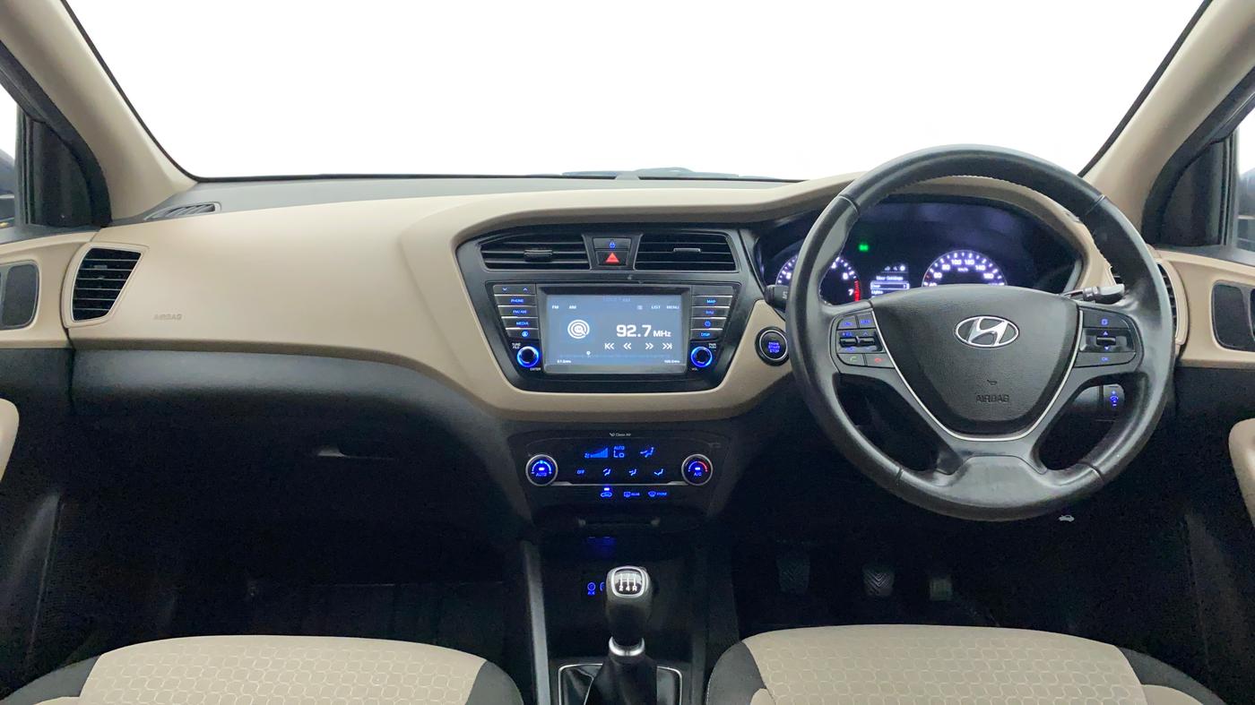 2016 Hyundai Elite i20 ASTA 1.2 (O), Petrol, Manual, 23,047 km, Dashboard
