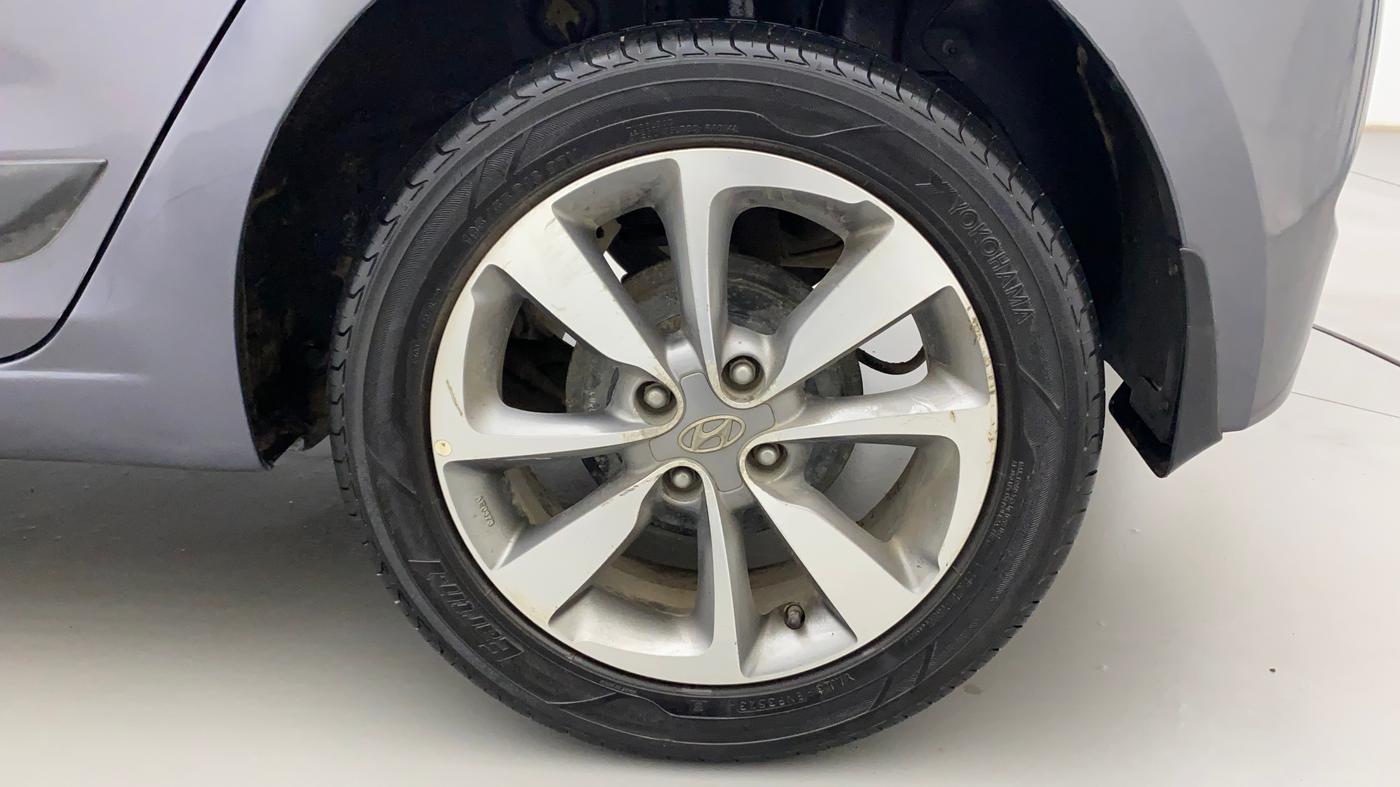 2016 Hyundai Elite i20 ASTA 1.2 (O), Petrol, Manual, 23,047 km, Left Rear Wheel