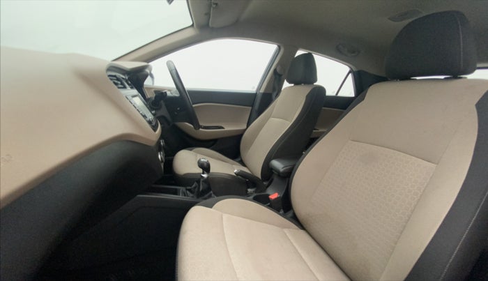 2016 Hyundai Elite i20 ASTA 1.2 (O), Petrol, Manual, 23,047 km, Right Side Front Door Cabin