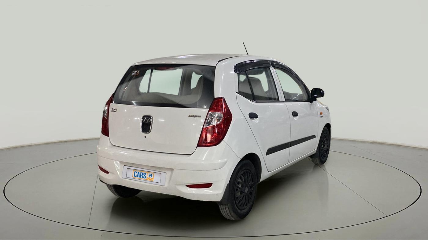 2015 Hyundai i10 MAGNA 1.1, Petrol, Manual, 45,868 km, Right Back Diagonal