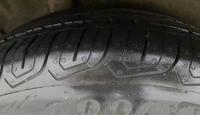 2017 Honda BR-V 1.5L I- DTEC E, Diesel, Manual, 78,332 km, Right Rear Tyre Tread