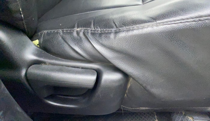 2017 Honda BR-V 1.5L I- DTEC E, Diesel, Manual, 78,332 km, Driver Side Adjustment Panel