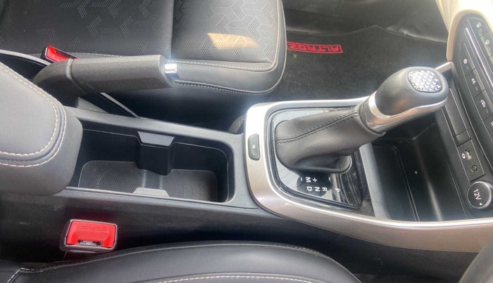 2022 Tata ALTROZ XZA PLUS, Petrol, Automatic, 6,161 km, Gear Lever