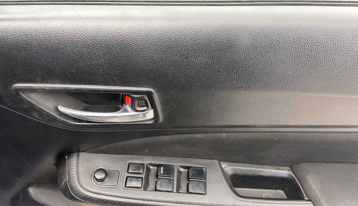 2018 Maruti Swift VXI, Petrol, Manual, 62,633 km, Driver Side Door Panels Control
