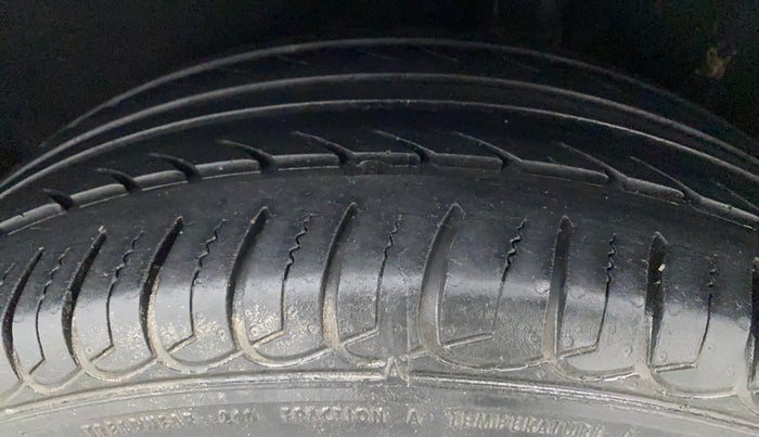 2017 Ford Ecosport TITANIUM 1.5L PETROL AT, Petrol, Automatic, 34,750 km, Left Rear Tyre Tread
