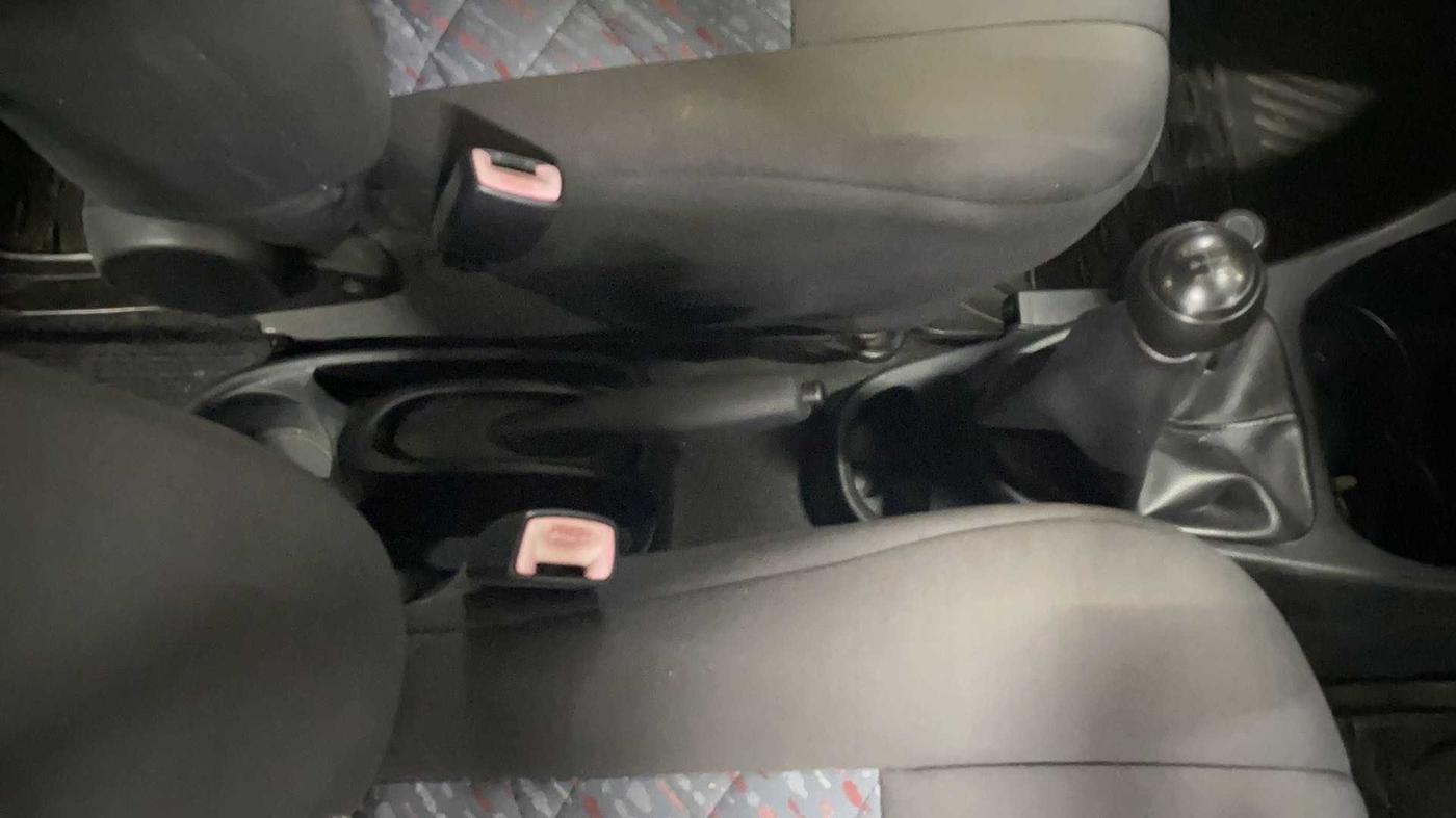 2011 Toyota Etios Liva G, Petrol, Manual, 64,980 km, Gear Lever