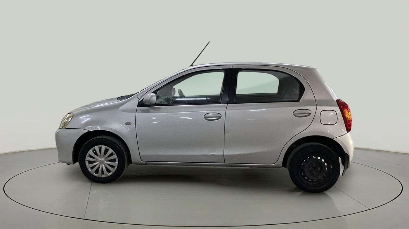 2011 Toyota Etios Liva G, Petrol, Manual, 64,980 km, Left Side