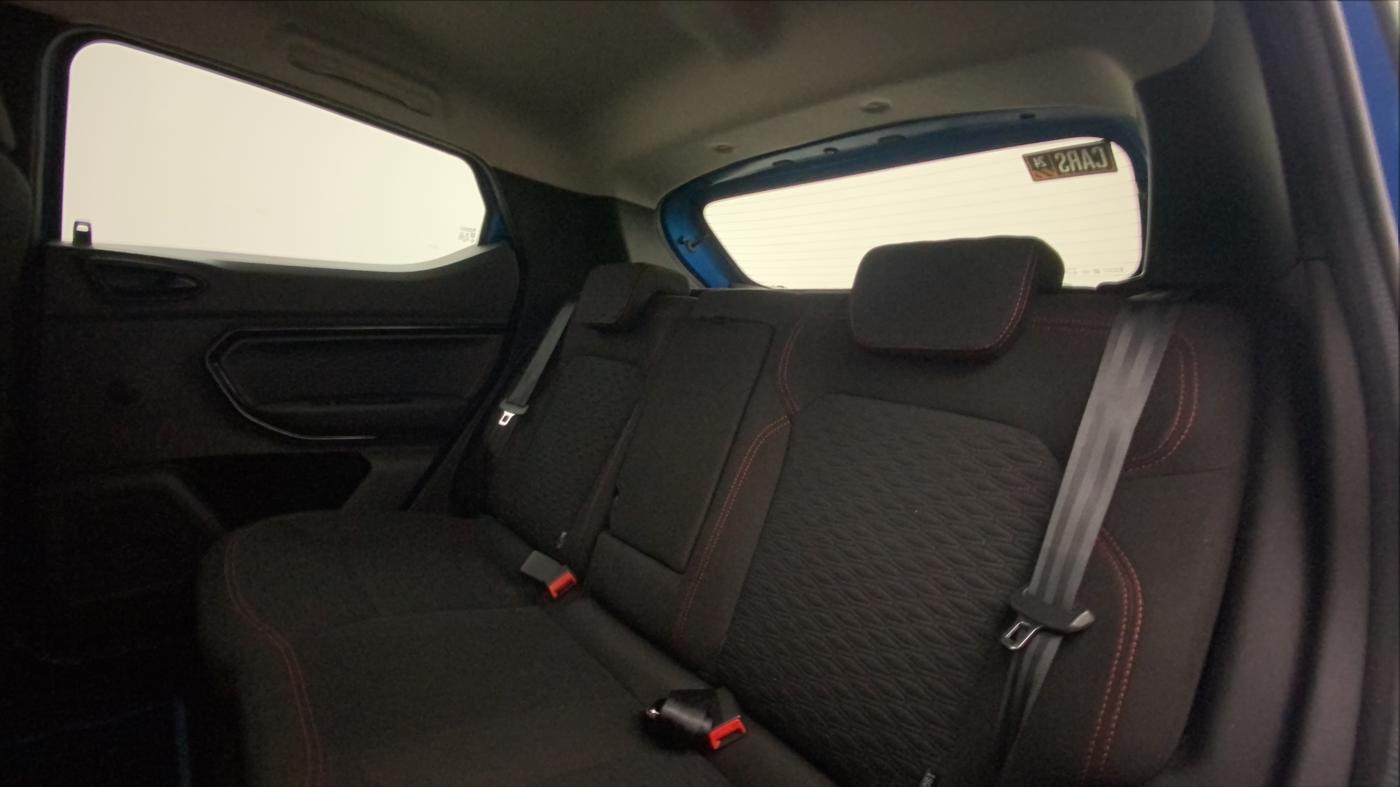 2022 Renault Kiger RXZ TURBO MT, Petrol, Manual, 18,145 km, Right Side Rear Door Cabin