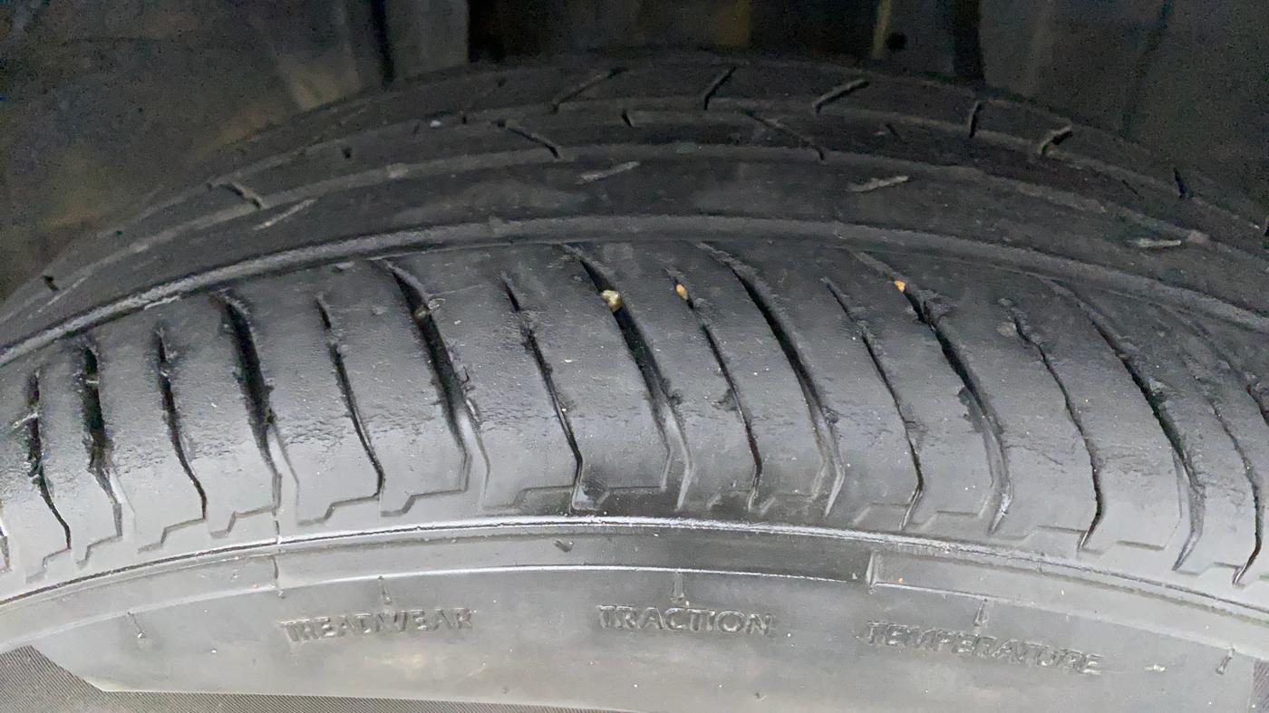 2022 Renault Kiger RXZ TURBO MT, Petrol, Manual, 18,145 km, Right Front Tyre Tread