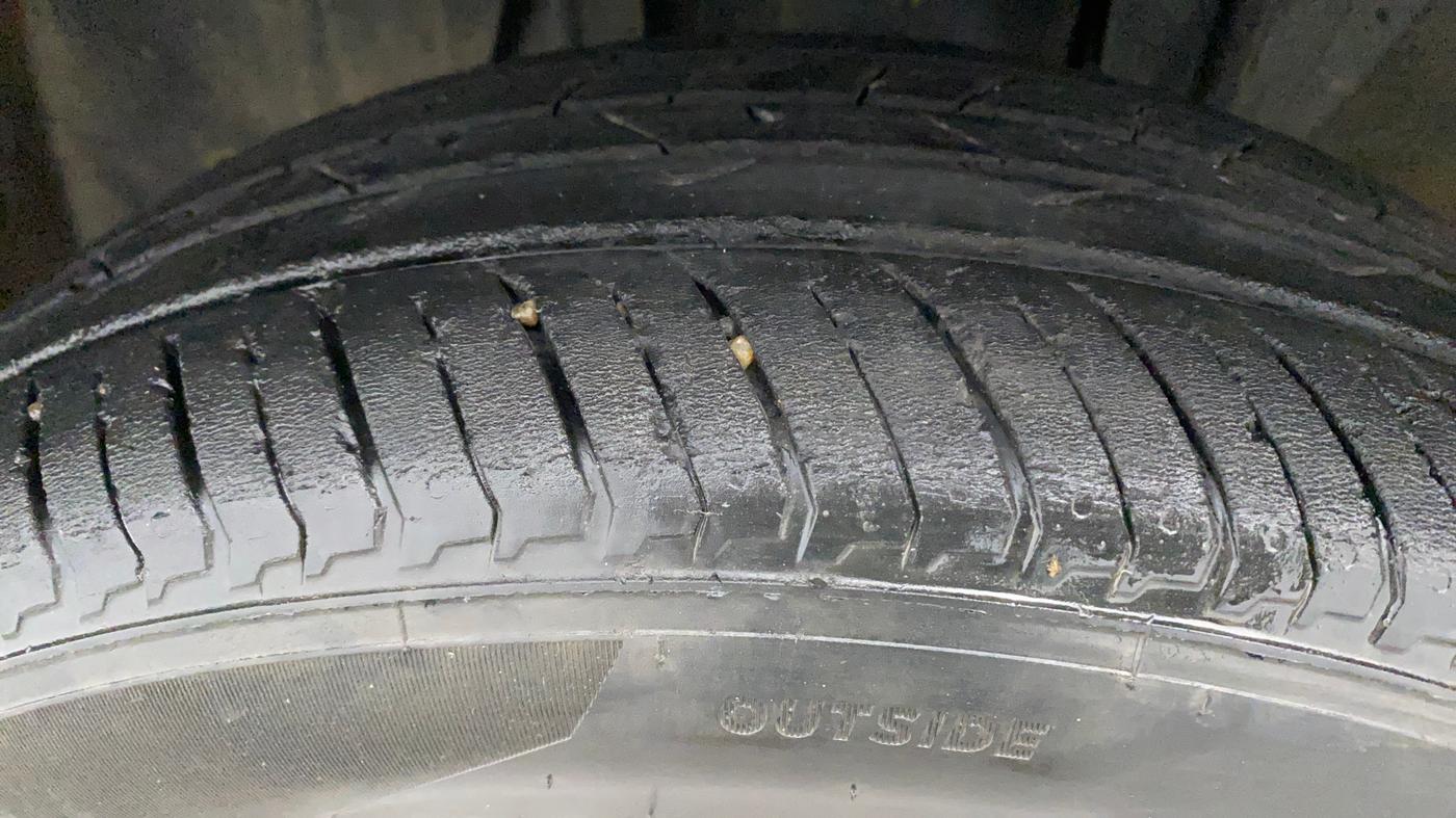 2022 Renault Kiger RXZ TURBO MT, Petrol, Manual, 18,145 km, Left Front Tyre Tread