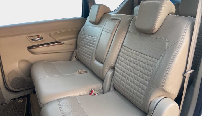2019 Maruti Ertiga ZXI+ SHVS, Petrol, Manual, 46,815 km, Right Side Rear Door Cabin