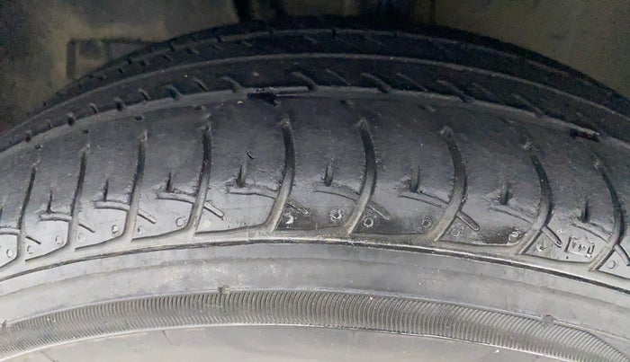 2019 Maruti New Wagon-R ZXI 1.2, Petrol, Manual, 26,439 km, Left Front Tyre Tread