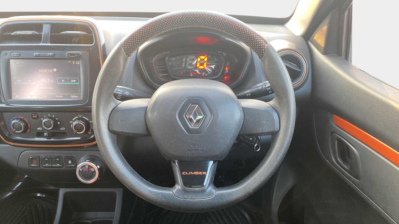 2017 Renault Kwid CLIMBER 1.0 AMT, Petrol, Automatic, 27,820 km, Steering Wheel Close Up