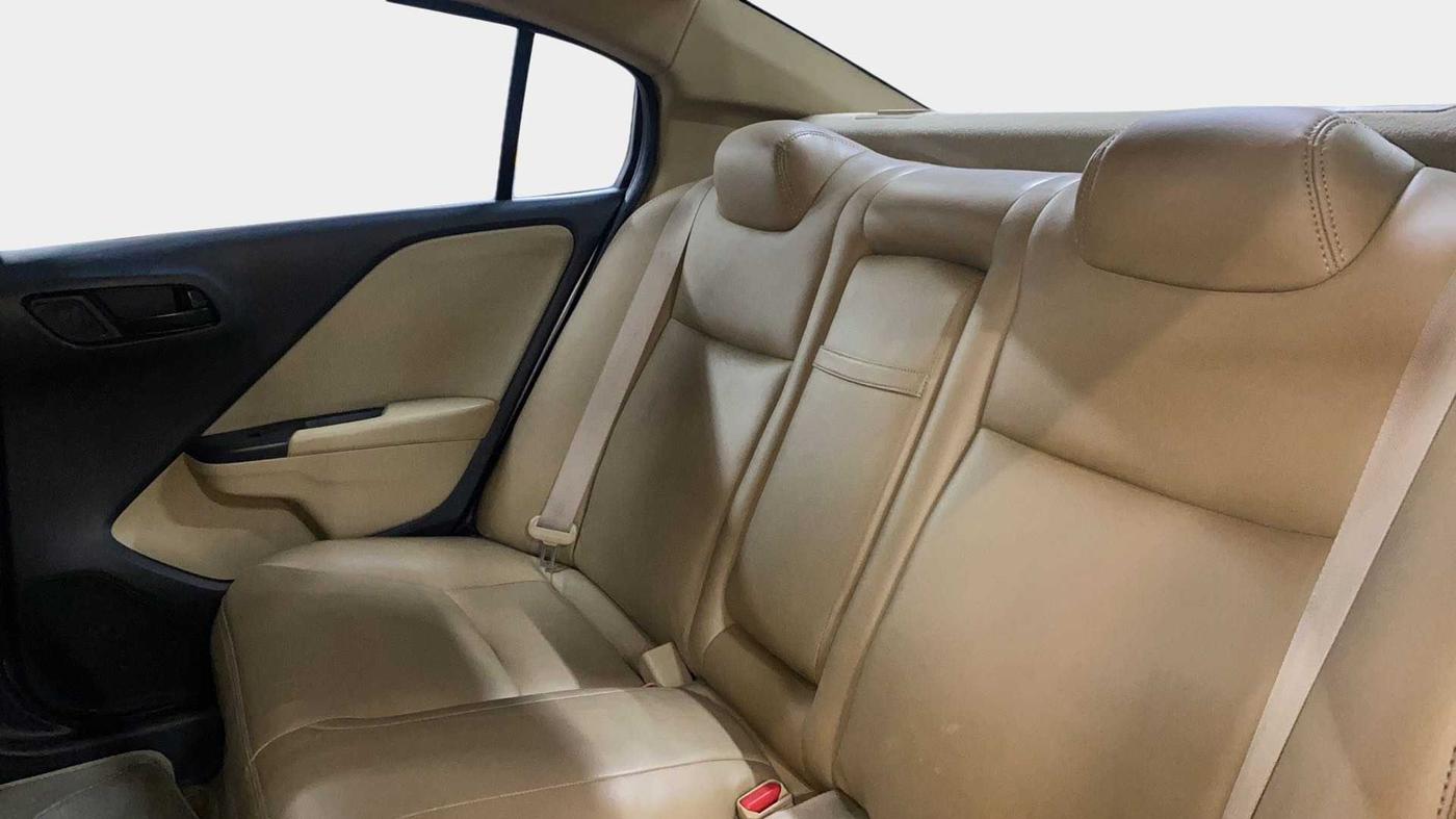 2019 Honda City 1.5L I-DTEC SV, Diesel, Manual, 87,409 km, Right Side Rear Door Cabin