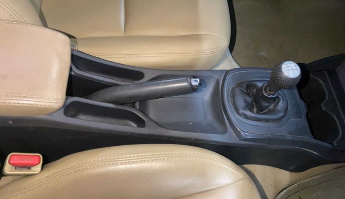 2019 Honda City 1.5L I-DTEC SV, Diesel, Manual, 87,409 km, Gear Lever