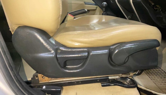 2019 Honda City 1.5L I-DTEC SV, Diesel, Manual, 87,409 km, Driver Side Adjustment Panel