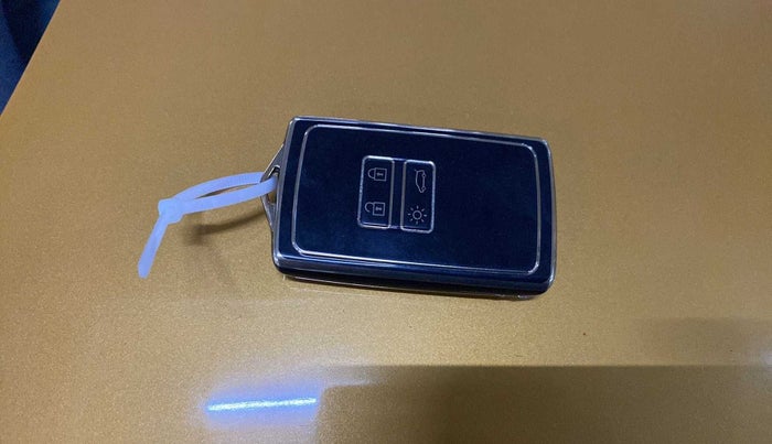 2020 Renault TRIBER RXZ, Petrol, Manual, 58,761 km, Key Close Up