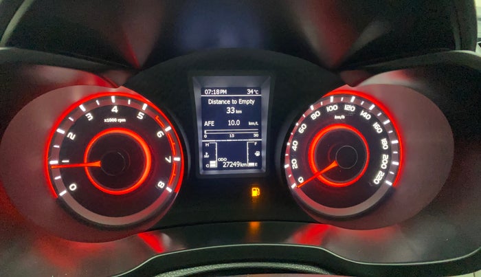 2021 Mahindra XUV300 W8 (O) 1.2 PETROL, Petrol, Manual, 27,231 km, Odometer Image