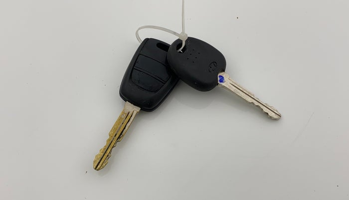 2021 Hyundai NEW SANTRO SPORTZ MT, Petrol, Manual, 98,958 km, Key Close Up