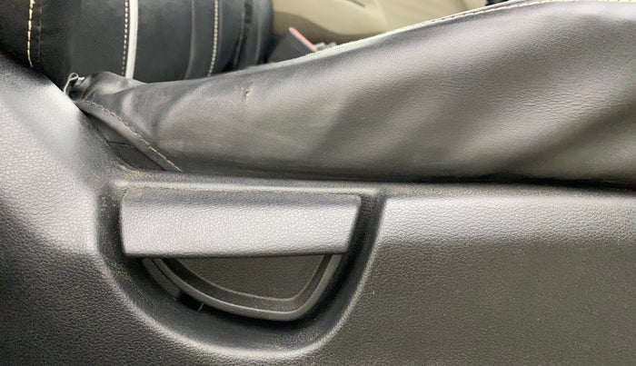 2021 Hyundai NEW SANTRO SPORTZ MT, Petrol, Manual, 98,958 km, Driver Side Adjustment Panel