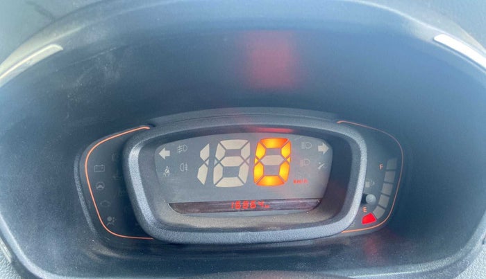2018 Renault Kwid RXT 1.0 (O), Petrol, Manual, 16,841 km, Odometer Image