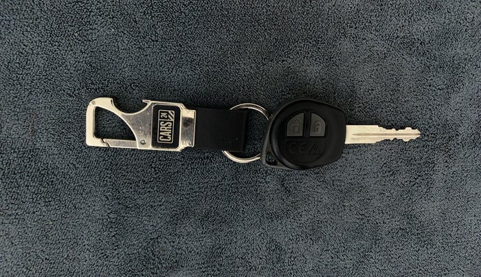 2021 Maruti Swift VXI, Petrol, Manual, 24,479 km, Key Close Up