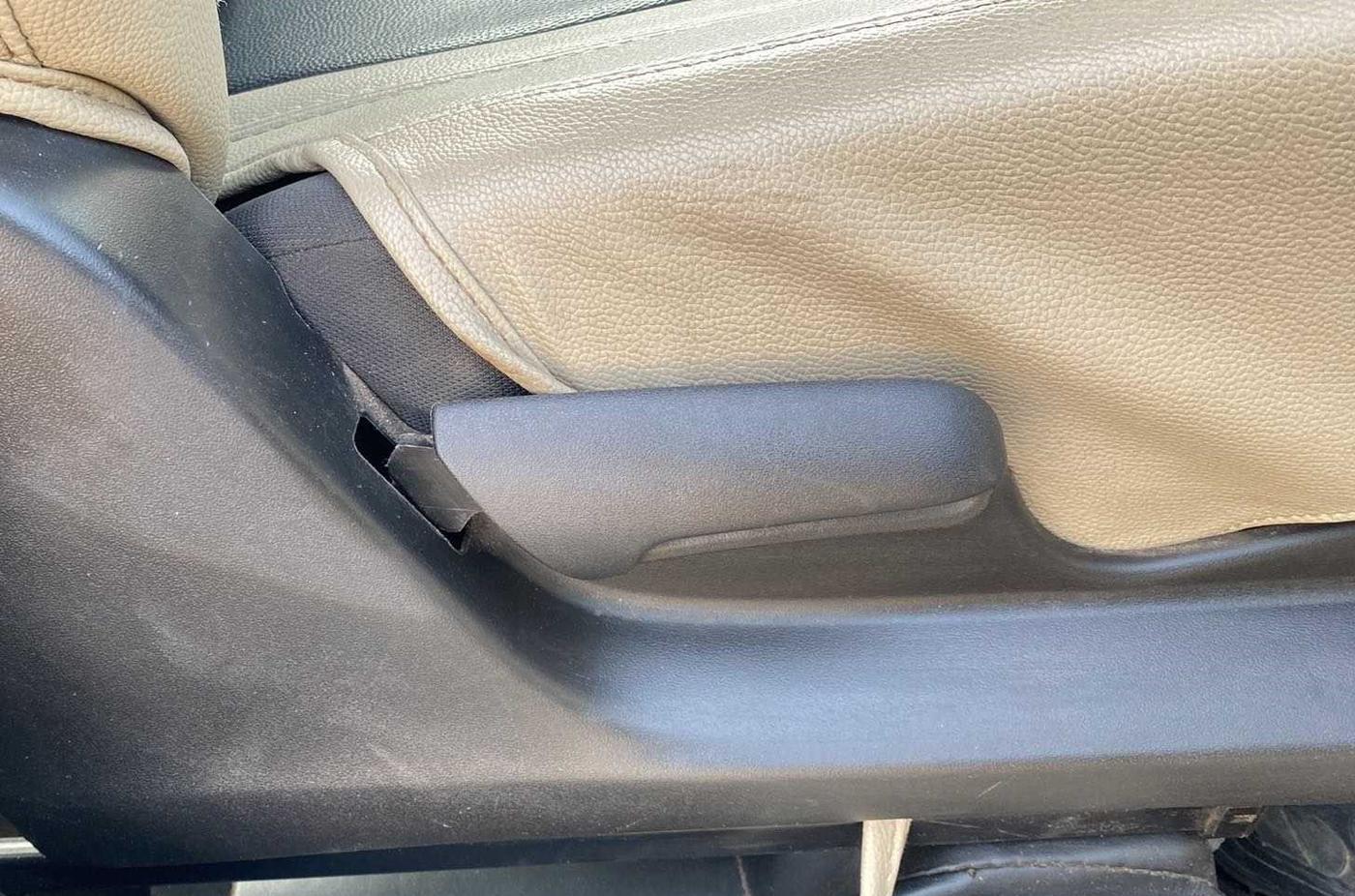 2019 Maruti Celerio X VXI, Petrol, Manual, 79,581 km, Driver Side Adjustment Panel