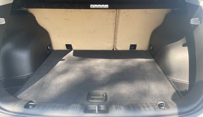 2019 Jeep Compass LIMITED PLUS PETROL AT, Petrol, Automatic, 55,119 km, Boot Inside