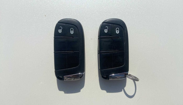 2019 Jeep Compass LIMITED PLUS PETROL AT, Petrol, Automatic, 55,119 km, Key Close Up