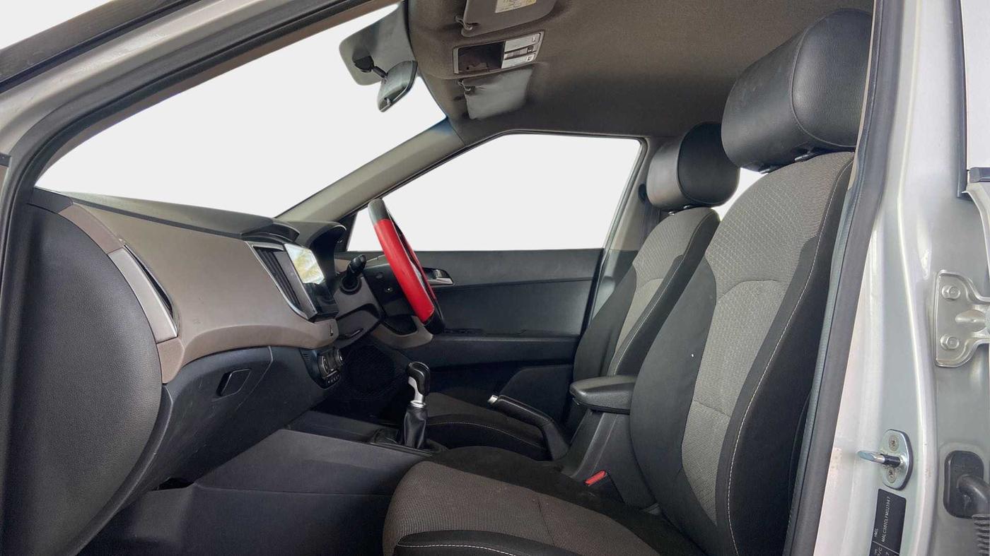 2015 Hyundai Creta SX PLUS 1.6 PETROL, Petrol, Manual, 1,01,468 km, Right Side Front Door Cabin