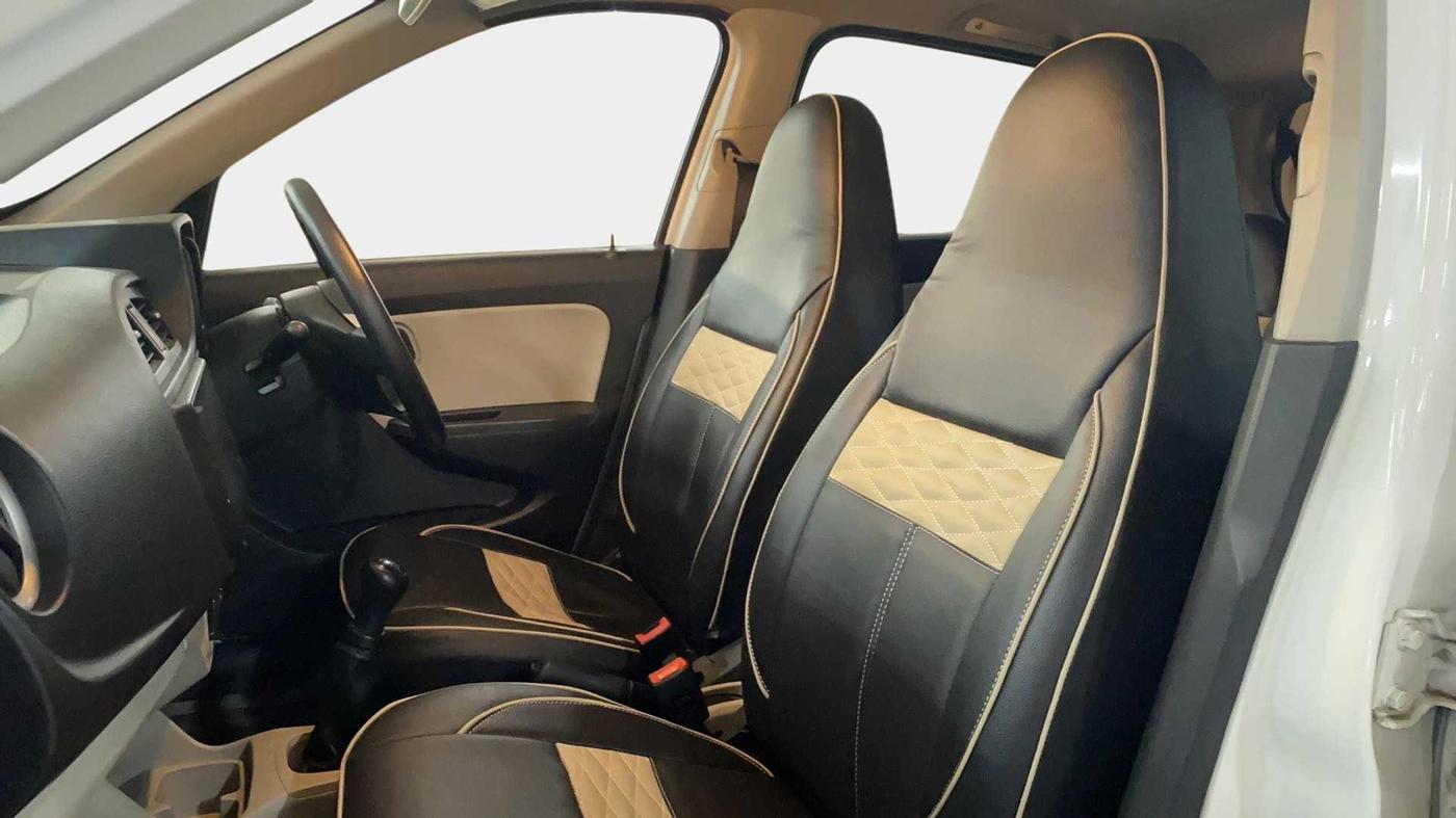 2019 Maruti Alto LXI, Petrol, Manual, 16,190 km, Right Side Front Door Cabin