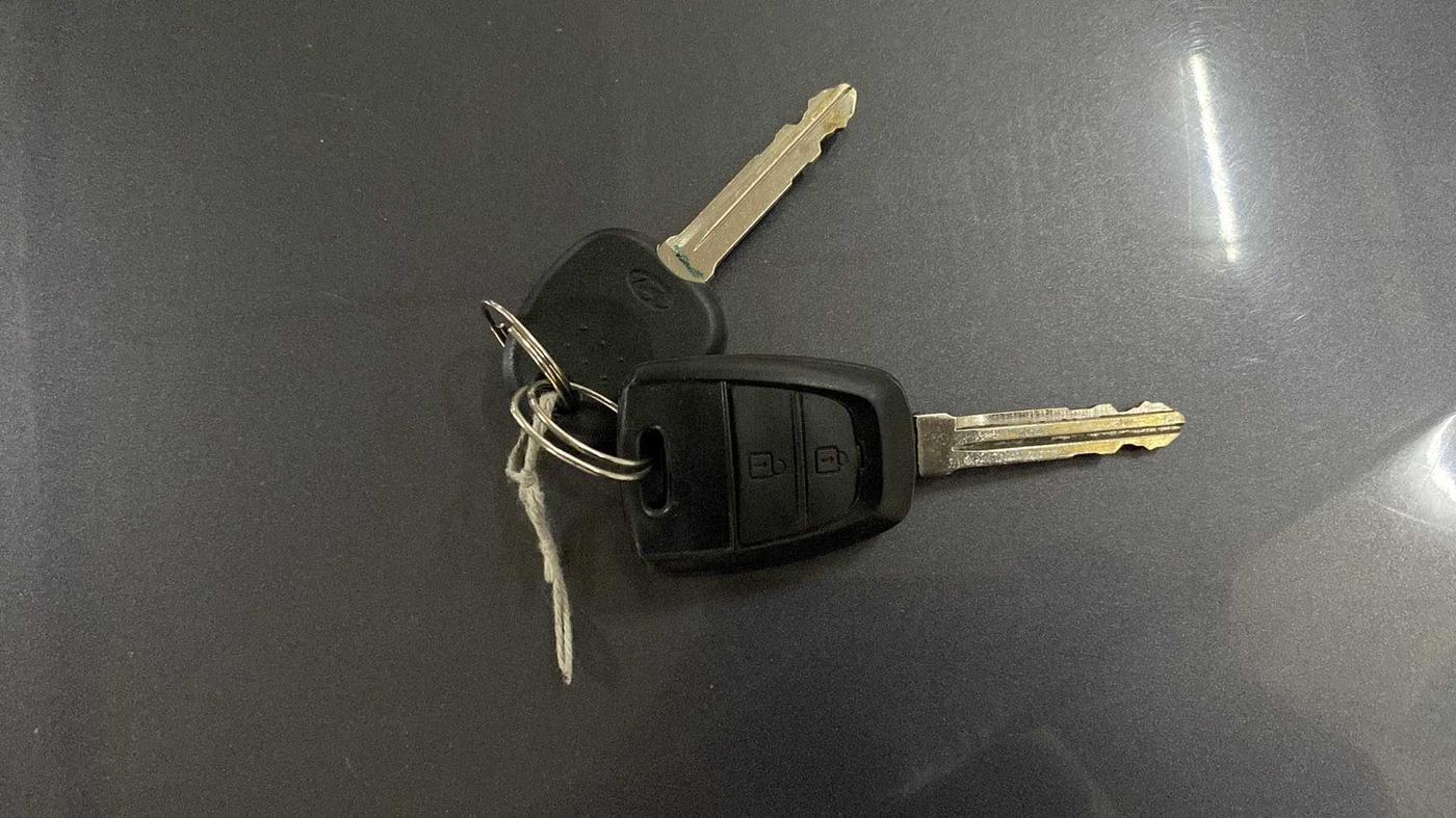 2019 Hyundai NEW SANTRO SPORTZ MT, Petrol, Manual, 29,538 km, Key Close Up