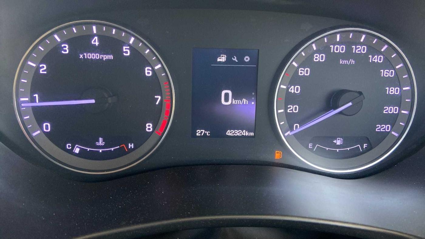 2017 Hyundai Elite i20 ASTA 1.2 (O), Petrol, Manual, 42,348 km, Odometer Image