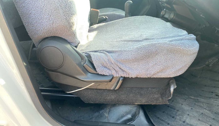 2022 Maruti IGNIS SIGMA 1.2, Petrol, Manual, 12,960 km, Driver Side Adjustment Panel