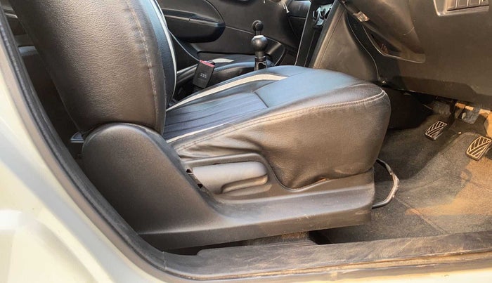 2013 Maruti Swift LXI, Petrol, Manual, 23,526 km, Driver Side Adjustment Panel