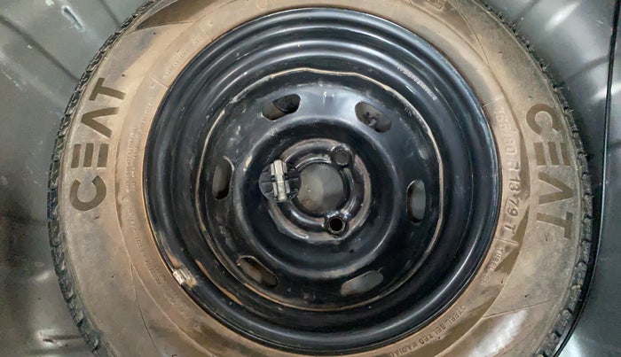 2017 Renault Kwid CLIMBER 1.0, Petrol, Manual, 1,12,993 km, Spare Tyre