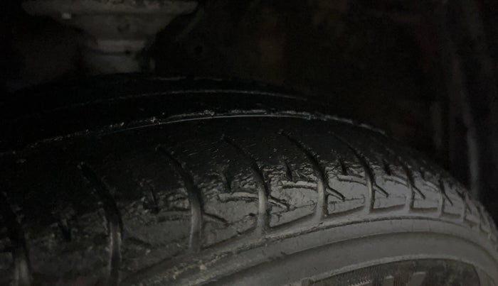 2020 Maruti New Wagon-R VXI 1.0, Petrol, Manual, 46,826 km, Left Front Tyre Tread