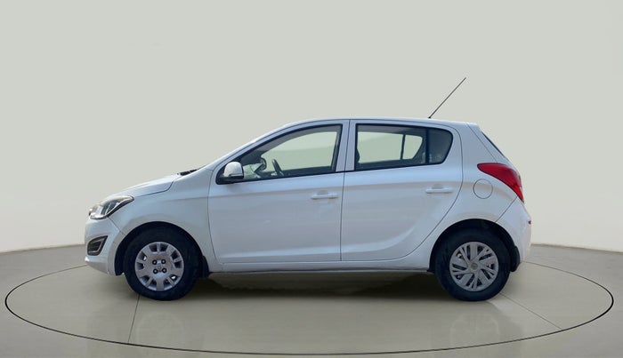 2013 Hyundai i20 MAGNA (O) 1.2, Petrol, Manual, 71,101 km, Left Side