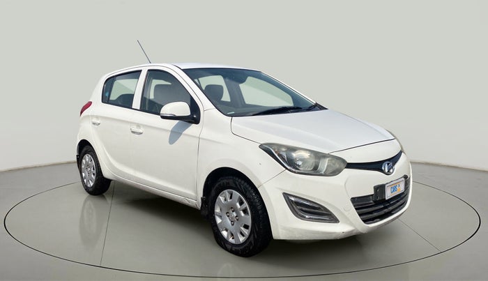 2013 Hyundai i20 MAGNA (O) 1.2, Petrol, Manual, 71,101 km, Right Front Diagonal