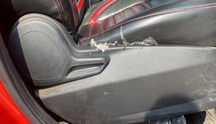 2020 Tata NEXON XM SUNROOF PETROL, Petrol, Manual, 25,621 km, Driver Side Adjustment Panel