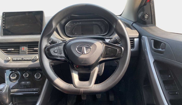 2020 Tata NEXON XM SUNROOF PETROL, Petrol, Manual, 25,621 km, Steering Wheel Close Up