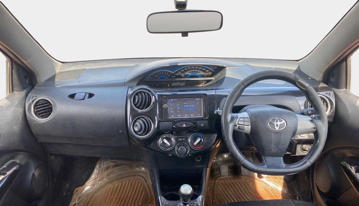 2015 Toyota Etios CROSS 1.4 VD, Diesel, Manual, 81,919 km, Dashboard